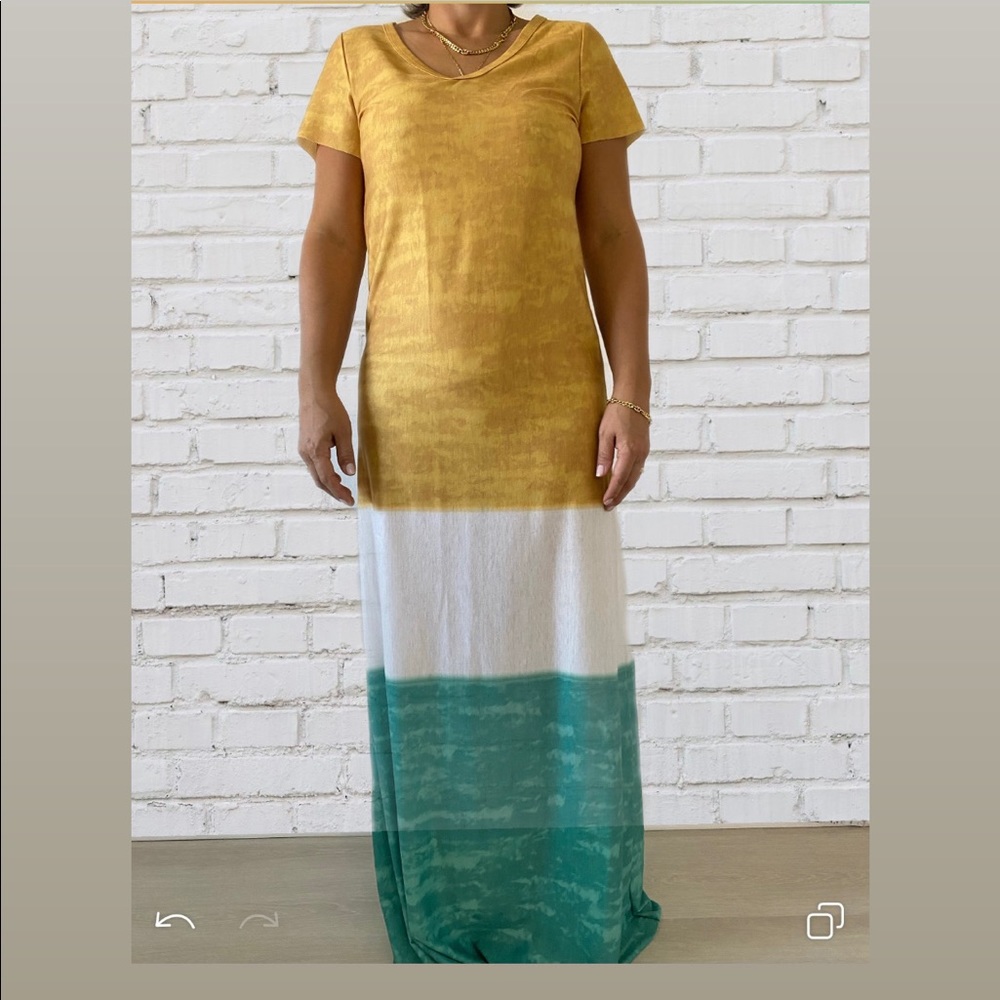 Beach tye dye dress, very comfy 🌅